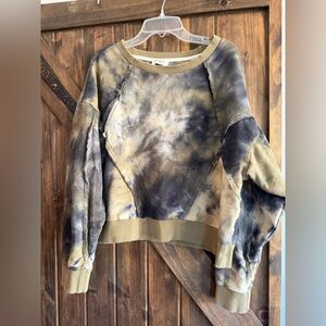 Umgee Olive and Cream Knit Top